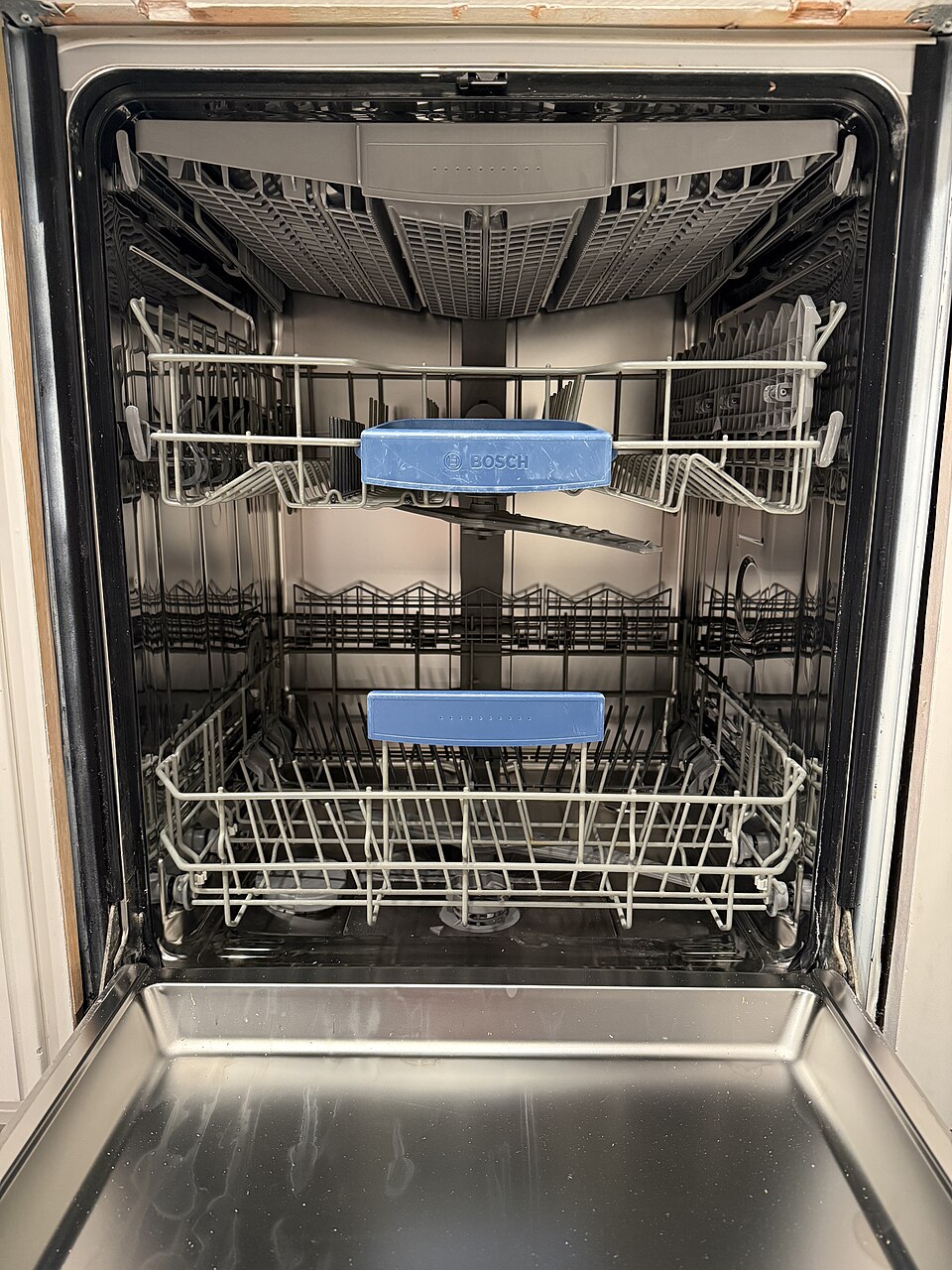 ماشین ظرفشویی ۱۴ نفرهٔ بوش — Bosch 14-Set Dishwasher